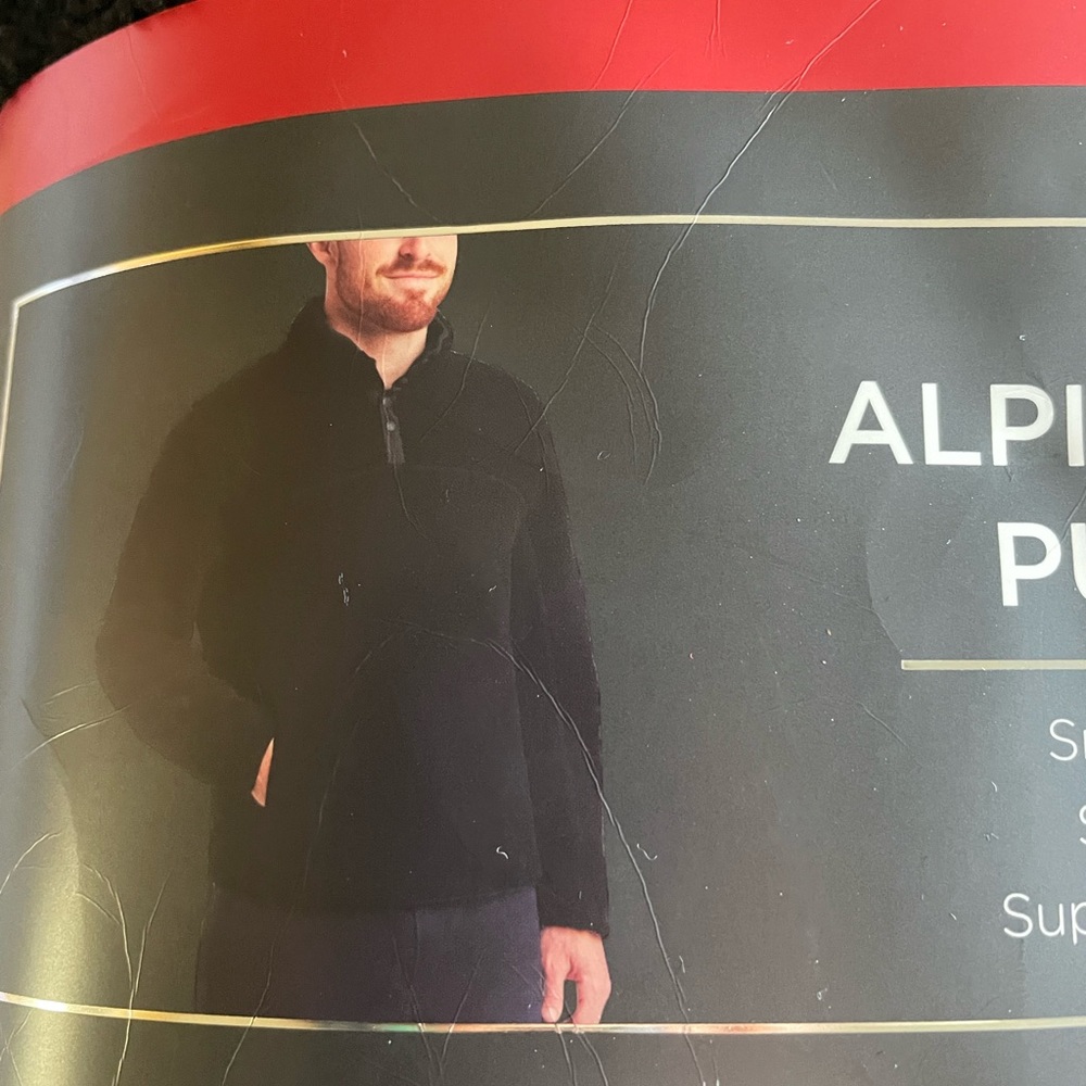 Mens pull over jacket. - Picture 3 of 3